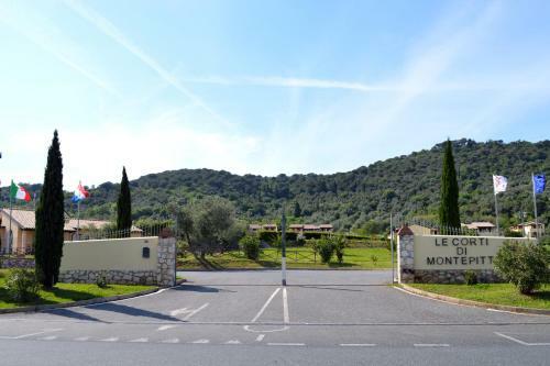 Aparthotel Le Corti Di Montepitti