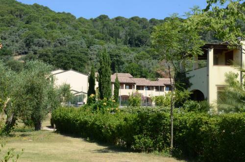 Aparthotel Le Corti Di Montepitti
