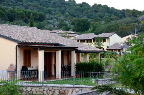 Aparthotel Le Corti Di Montepitti