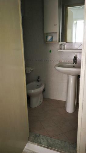 Hostal Visitponza - Le Stanze Sul Corso