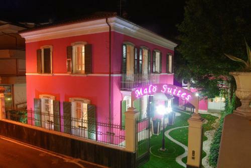 Hostal Mal� Suites