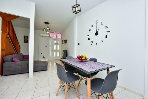 Apartamento Marouli's House