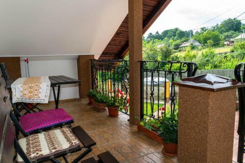 Bed & Breakfast Cazare La Coana Leana