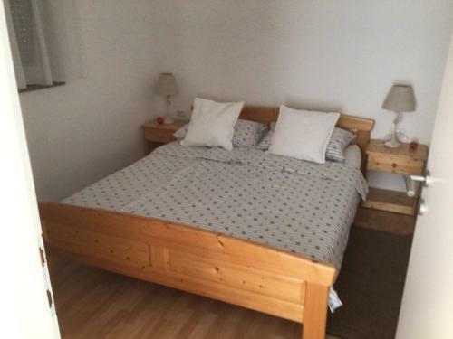 Apartments P&l - 25m From Beach