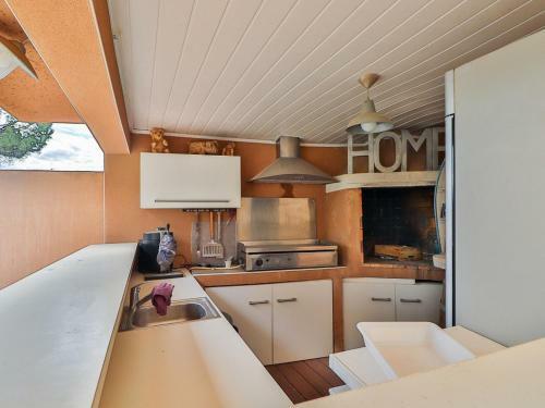 Holiday Home La Pin�de