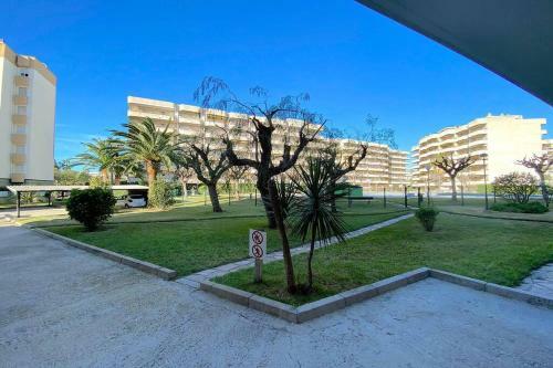 Apartamento Familiar Con Piscina A Pasos Del Mar
