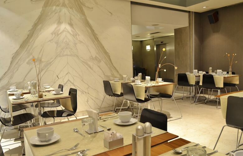 Hotel Ricana Ba Center