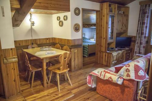 Apartments Ospitalit� Diffusa Borgate Tra Le Malghe