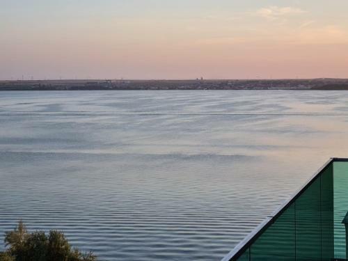 Apartamento Moon Light 2 Camere Etaj 6 Vedere Laterala Lac