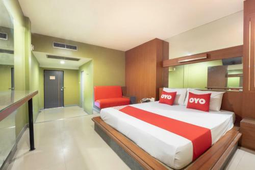 Oyo 75382 Chonburi Hotel