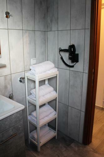 Old Town Apartment With Sea View