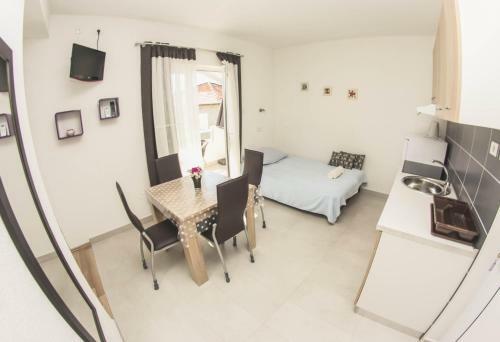 Apartmani Bartoli?
