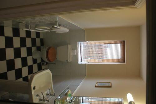 Bed & Breakfast Boffin Lodge Guest House