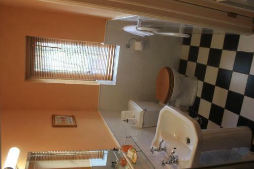 Bed & Breakfast Boffin Lodge Guest House