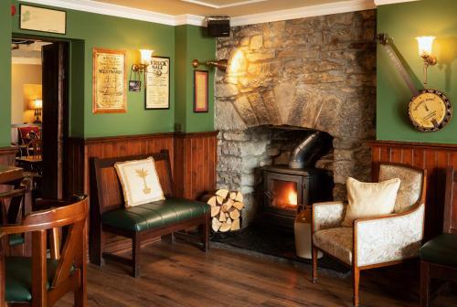 Hylands Burren Hotel