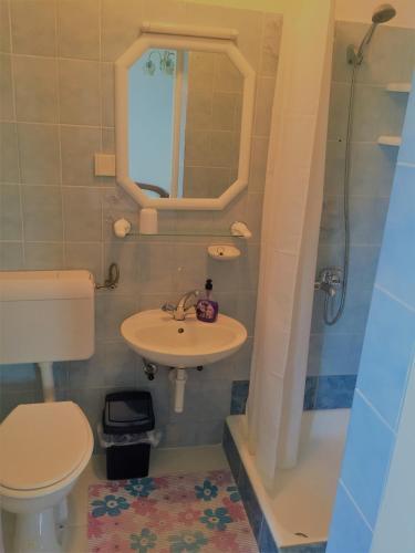 Hostal Apartments And Rooms Krstina