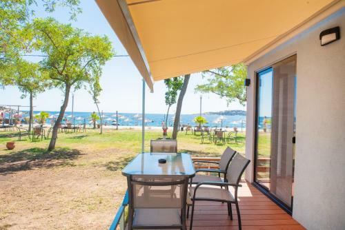 Vilas In The Garden By The Sea