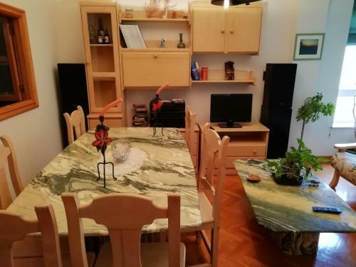 Apartamento Duplex �lvaro Cunqueiro, 1.3c1