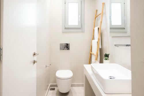 White Orchid Luxury Apartments
