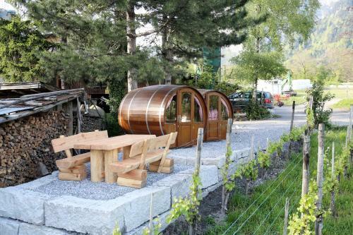 Bed & Breakfast Schlaf-fass Maienfeld