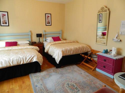 Bed & Breakfast Headley Court