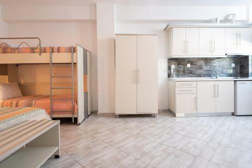 Nikola's Apartments