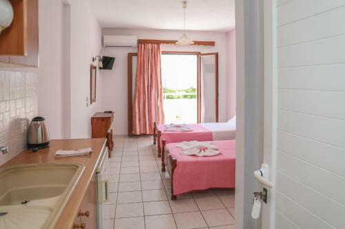 Hotel Zorbas Family House