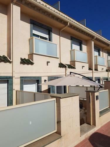 A Un Paso Del Mar La Mata