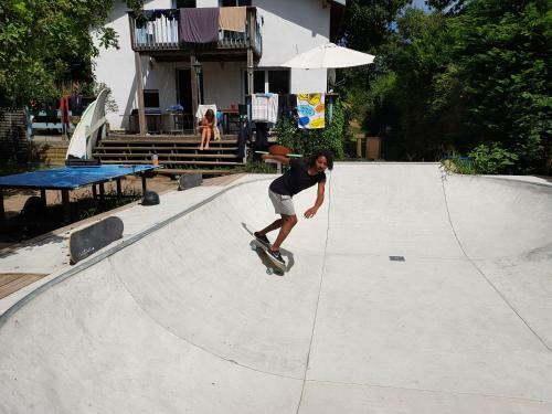 Albergue Shifting Sands Surf Camp