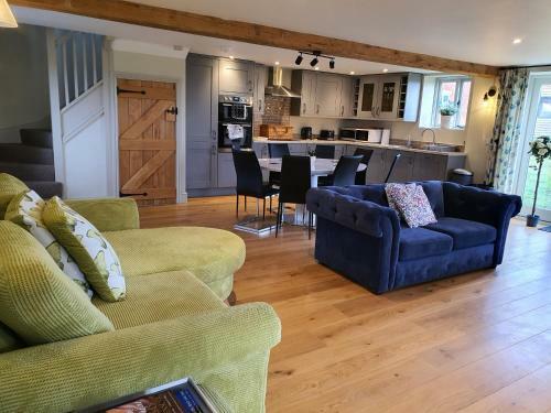 Secluded Cotswold Cottages