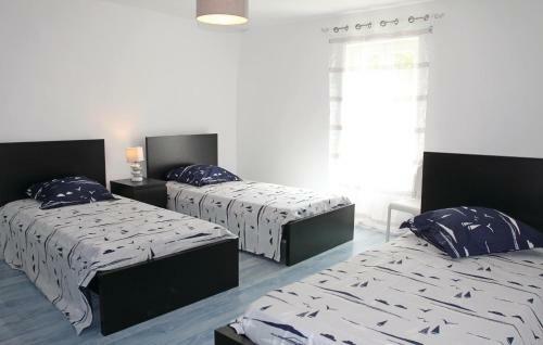 Holiday Home Visan With A Fireplace 03