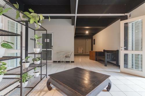 Bed & Breakfast Reddoorz At Home 33 Bandung