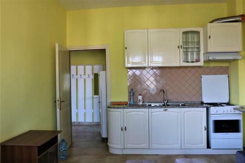 Cozy New Apartment Velipoja