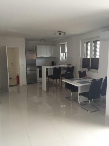 Breitling Apartments With Pool