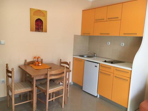 Aparthotel Apartments Villa Viktoria