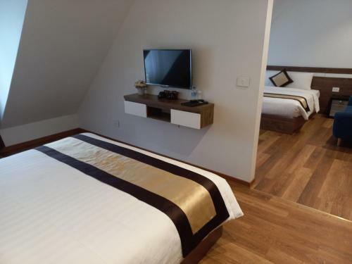 Tung Luxury Hotel Ha Long