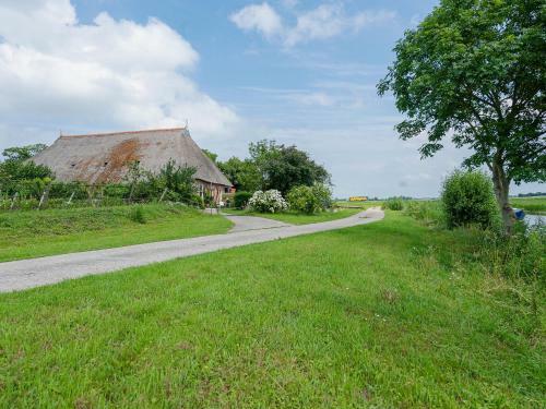 Cozy Apartment In Burum With Forest Nearby