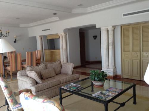 Hotel Grand Isla Navidad Resort