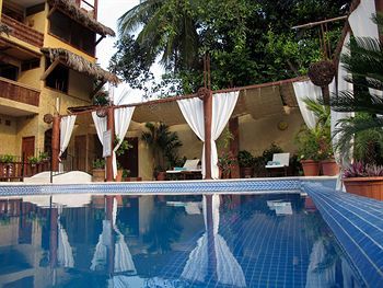 Hotel Villas Las Azucenas