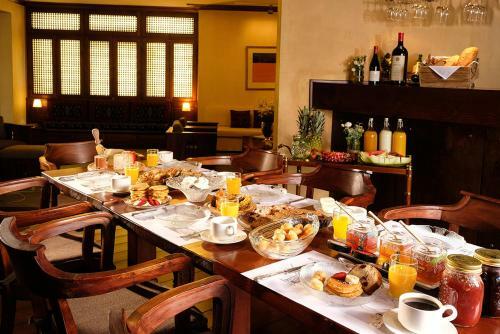 Hotel Katogi Averof