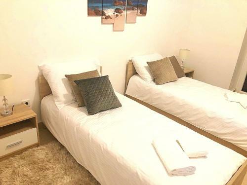 4 Center Apartments