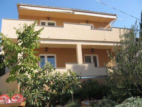 Apartmaji ?u?njar Karin Zadar