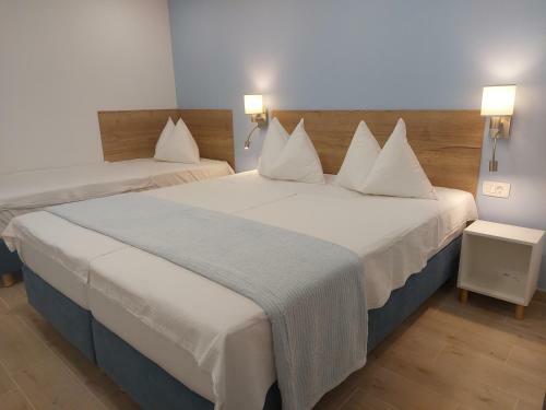 Apartamentos Villa Stefi (30m From The Sea)