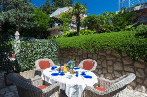 Apartamentos Villa Stefi (30m From The Sea)