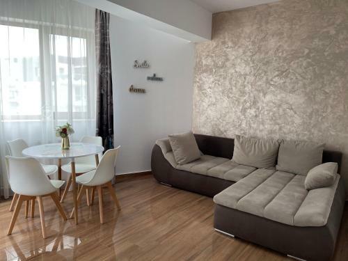 Amy Twin Residence Apartment