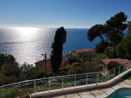 Apartamento Vue Mer.tranquilit�.cap D'ail � 10 Mn De Monaco
