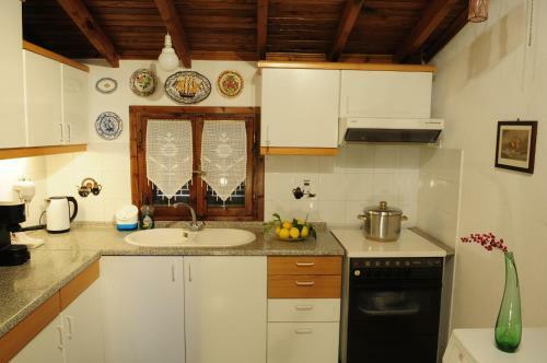 Athos View Villa By The Sea