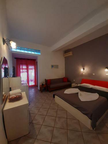 Paraga Rooms Pefkari