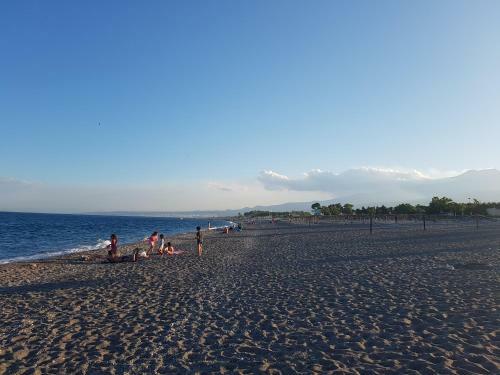 Iliana Beach House Recanati