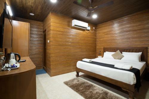 Hostal Zinhos Beach Resort Titos Lane